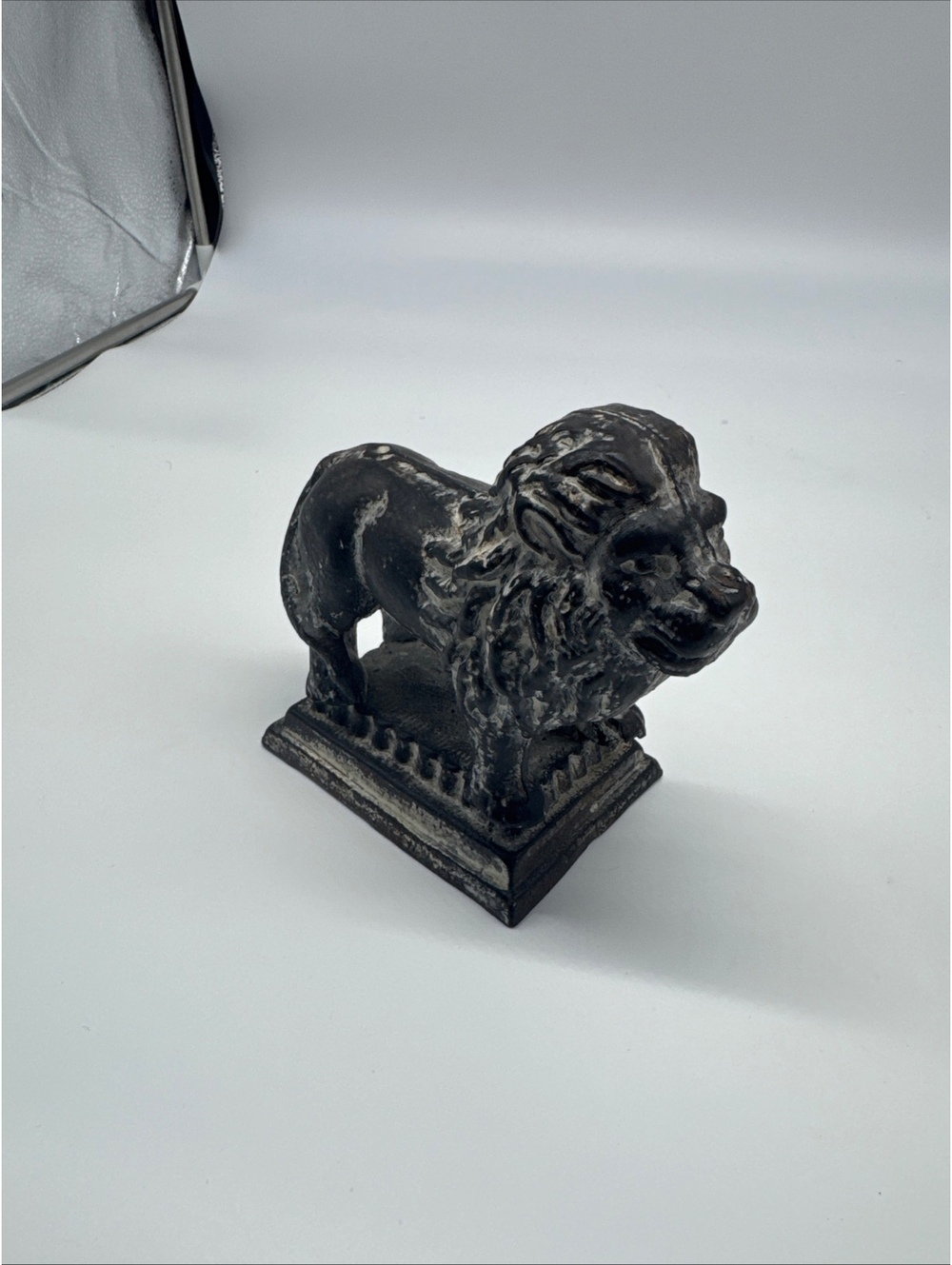 Vintage Cast Iron Lion Statue Figurine Paperweight Home Decor 3.30 lb